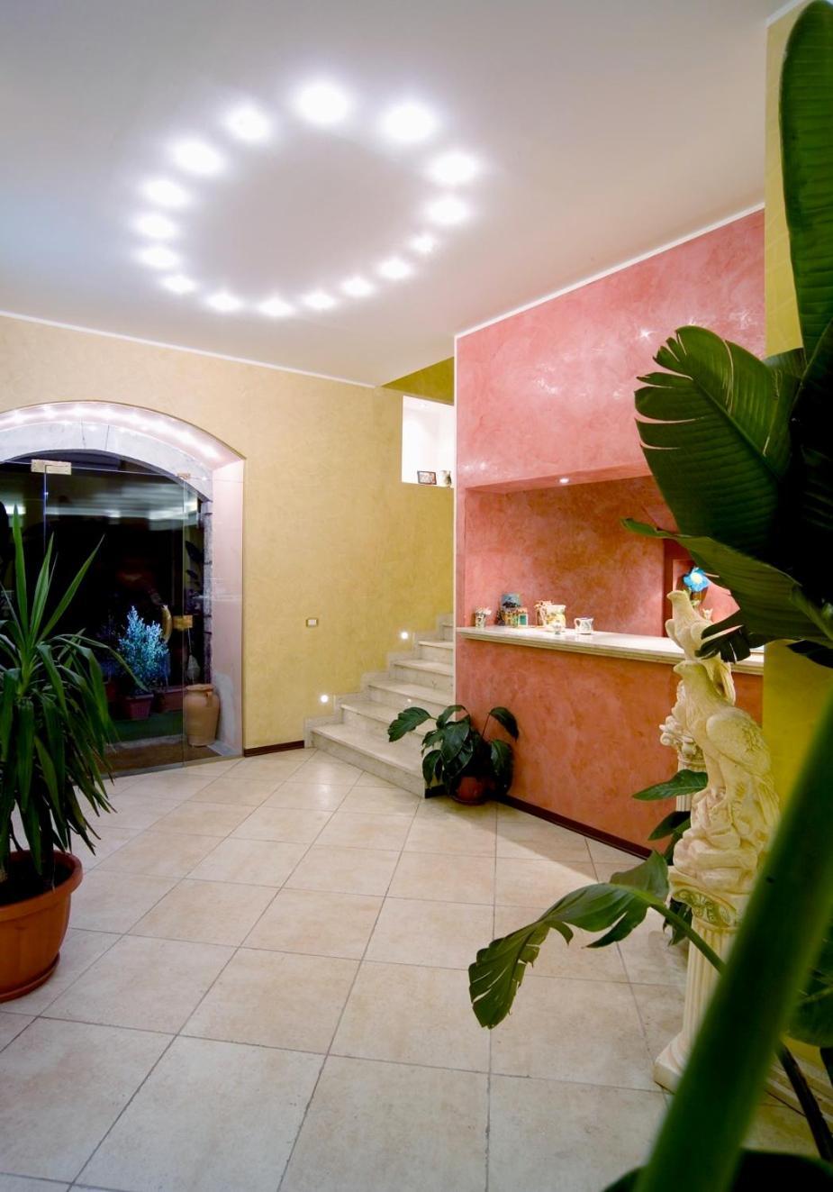 Agriturismo Biologico Corte Aragonese Santa Maria di Licodia Ngoại thất bức ảnh