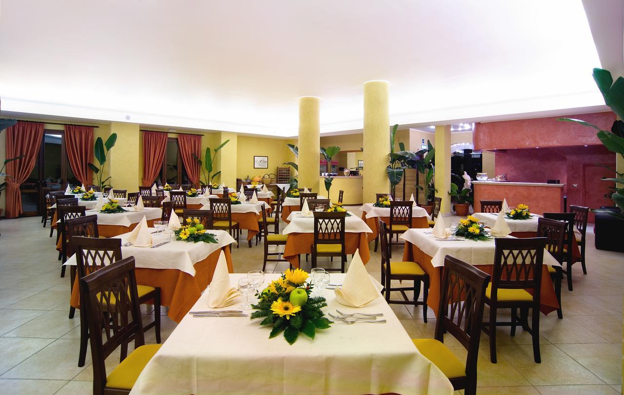 Agriturismo Biologico Corte Aragonese Santa Maria di Licodia Ngoại thất bức ảnh