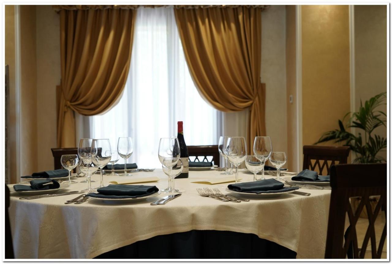 Agriturismo Biologico Corte Aragonese Santa Maria di Licodia Ngoại thất bức ảnh